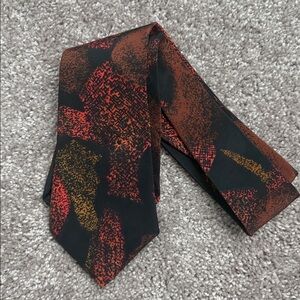 GIOTTI Men's Neck Tie -Red, Black and Brown Tones